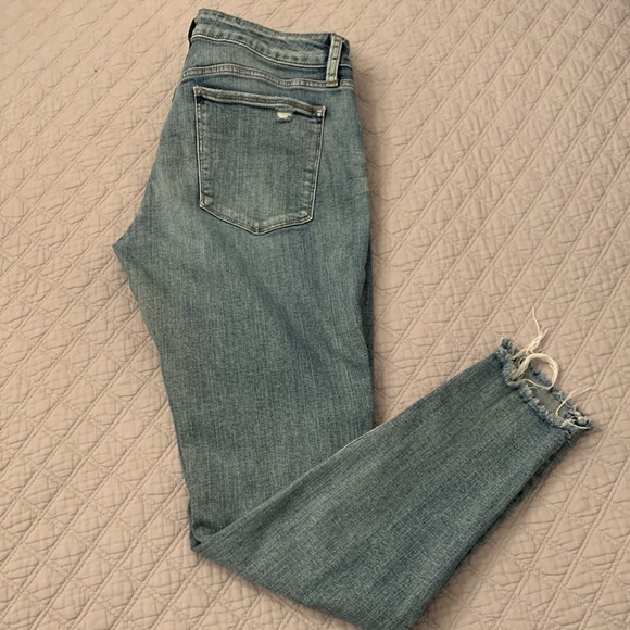 Silver Jeans - Picture 2 of 2